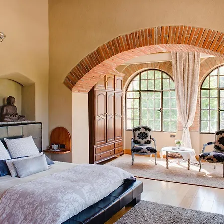 El Munt Country house *
